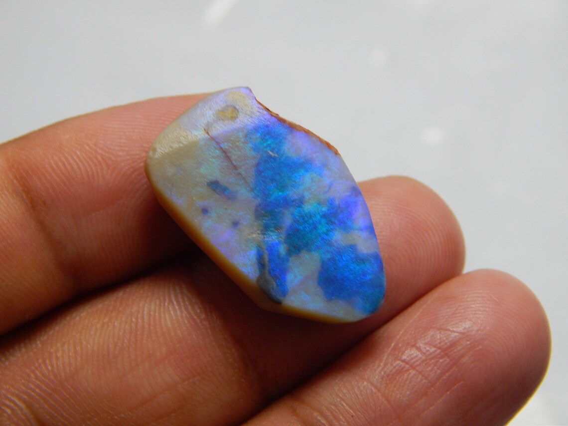 Australian Opal , 18.10 Carat Gemstone Unpolished Cabochon Fancy Shape 26x16x6 MM Good Quality