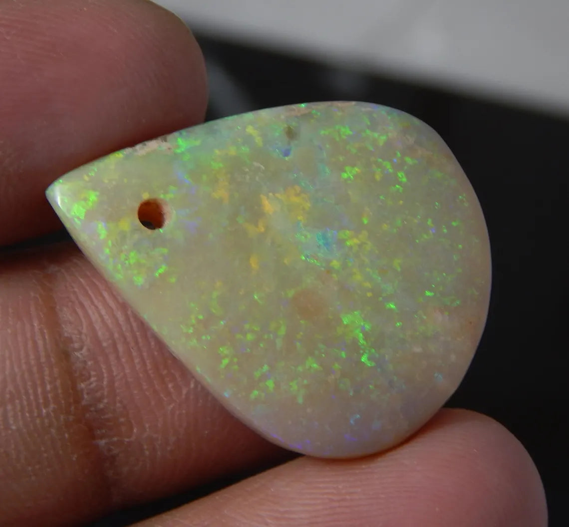 Andamooka Opal , 22.0 Carat, Fancy Shape, Size 29x23x6 MM, Good Quality