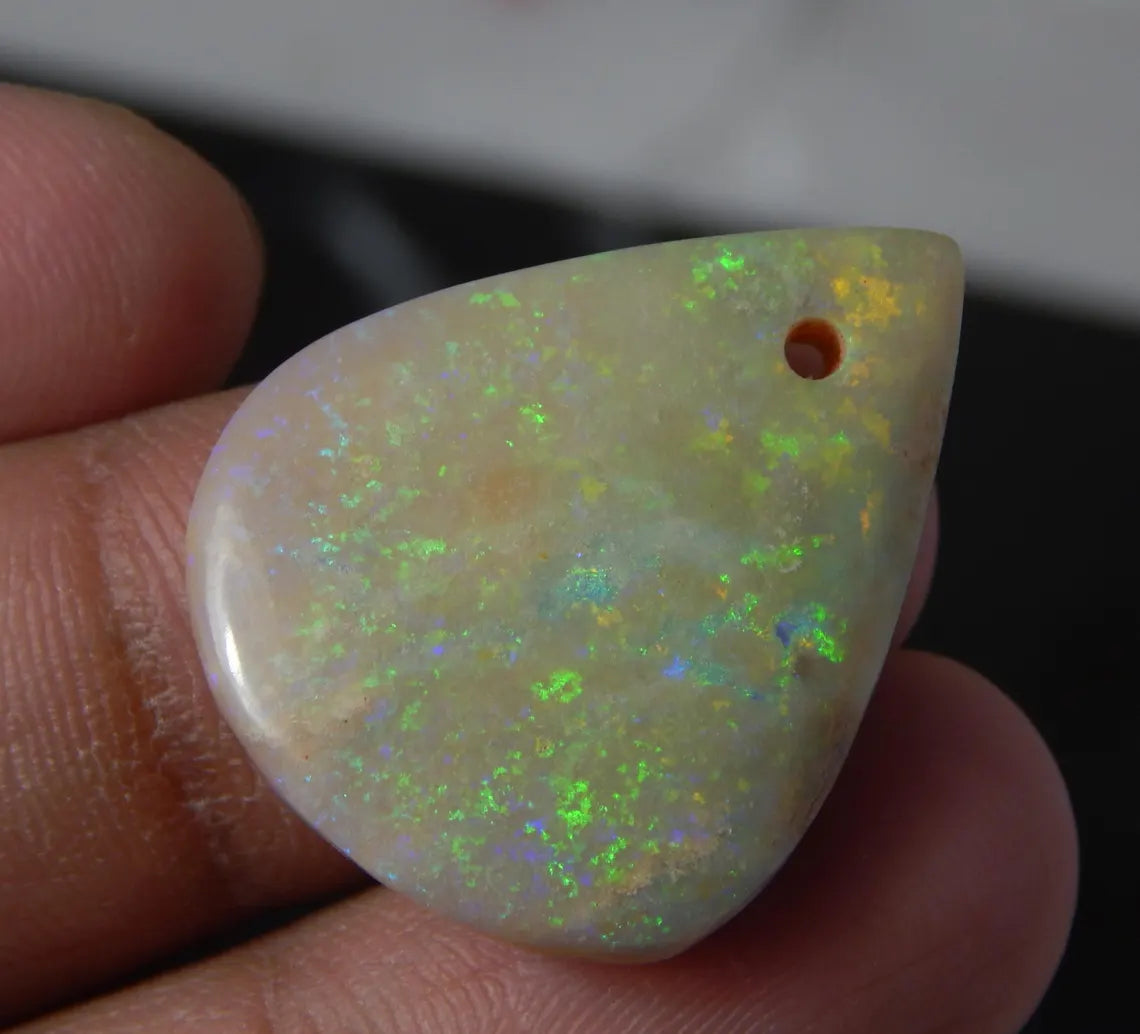Andamooka Opal , 22.0 Carat, Fancy Shape, Size 29x23x6 MM, Good Quality