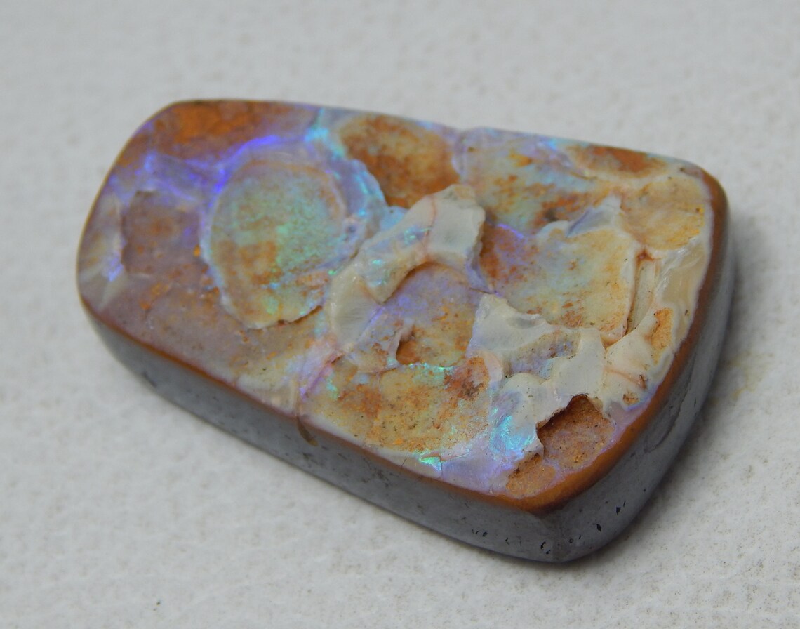 Boulder Opal Durzy 105 Carat Size 37x26x11 mm