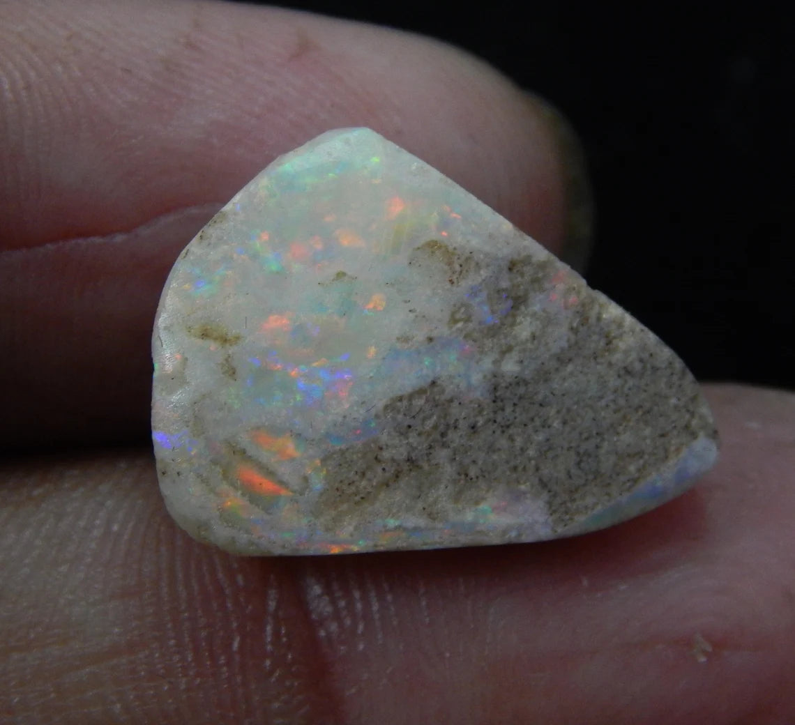 Opal, Specimen, Unpolish, Australian Opal, 6 Carat Size 15x20x5 MM
