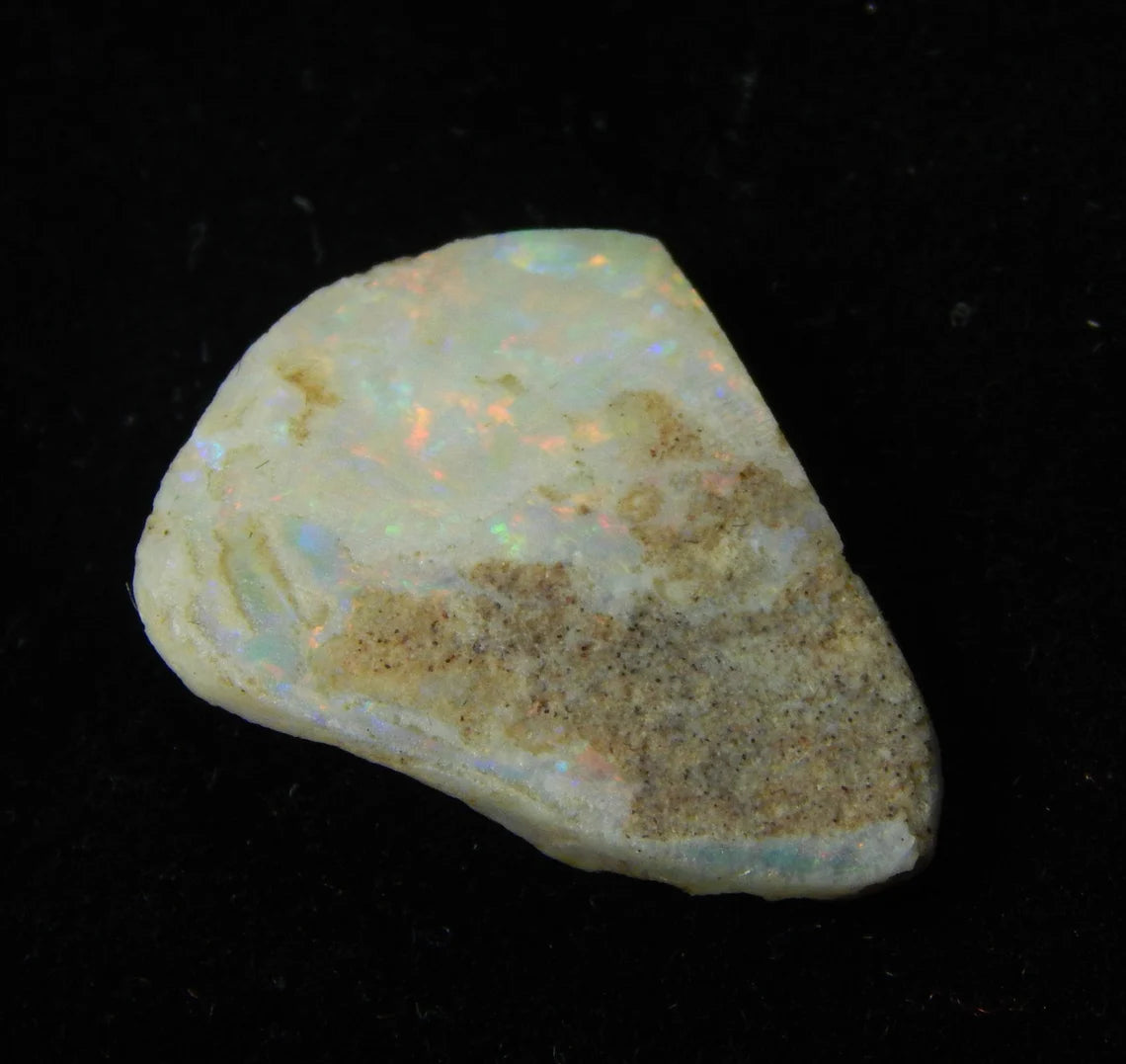 Opal, Specimen, Unpolish, Australian Opal, 6 Carat Size 15x20x5 MM