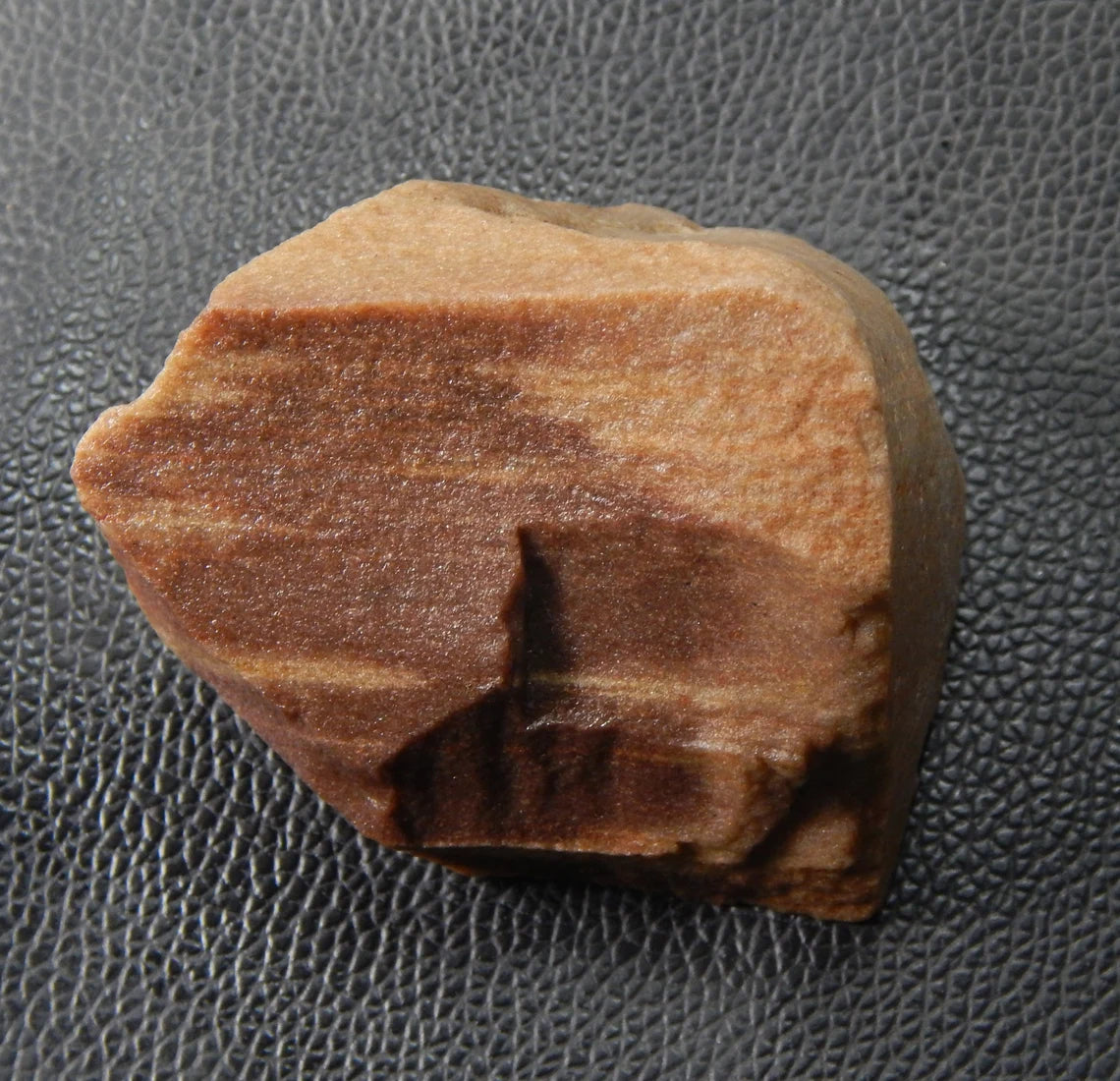 Andamooka Opal, Painted Lady , 1008 Carat Fancy Shape 66x57x43 MM Good Quality