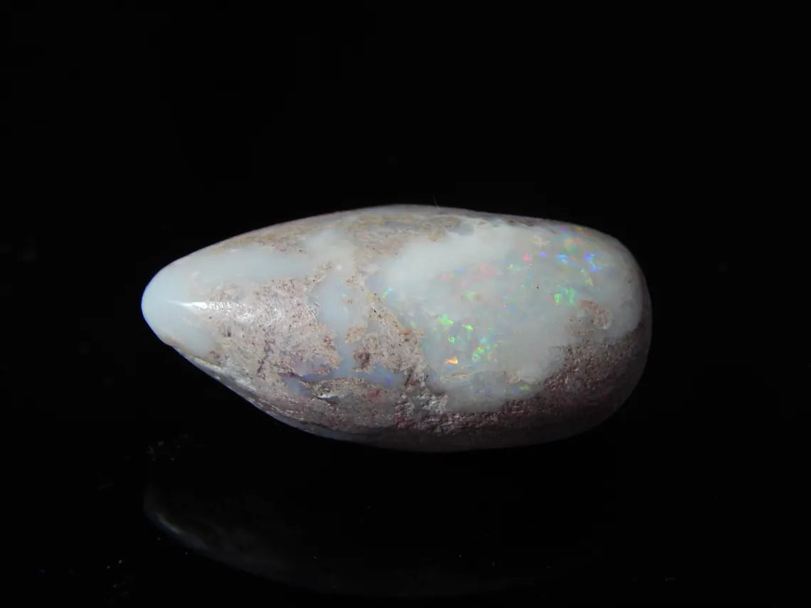 39.40 Carat, Opal Shell, Fancy Shape 32x22 MM