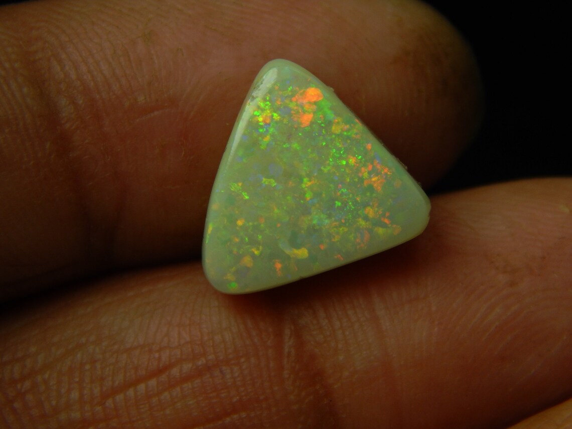 Australian Opal, 4 Carat, Triangle Shape, 13x13x5 MM