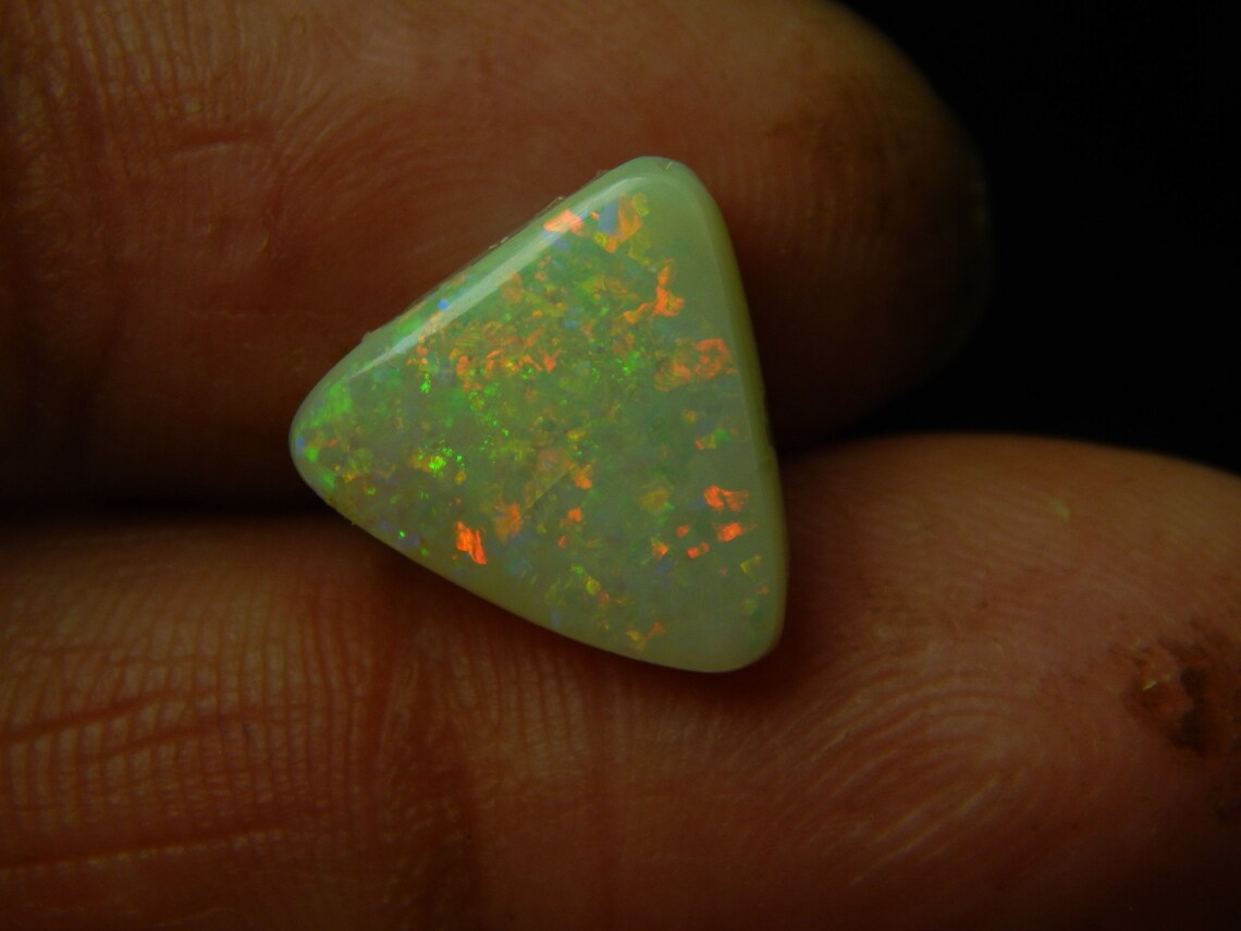 Australian Opal, 4 Carat, Triangle Shape, 13x13x5 MM
