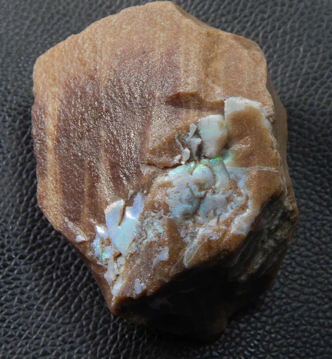 Andamooka Opal, Painted Lady , 1008 Carat Fancy Shape 66x57x43 MM Good Quality