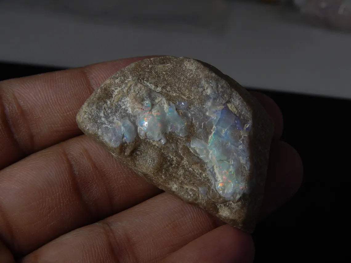 186.0 Carat, Mintabie, Specimen, Australian Opal, Gemstone, Unpolishe, Druzy Rough Stone 49X30X15 MM